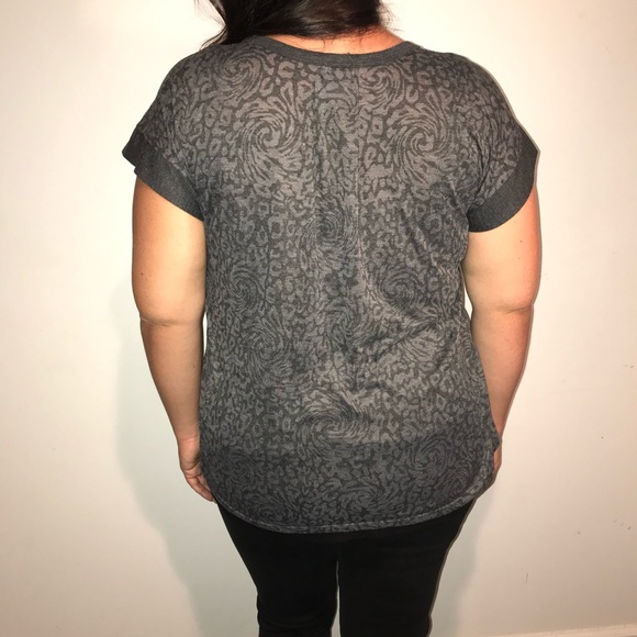 ♥️ Nicole by Nicole Miller TShirt. Size Large. - Picture 2 of 7